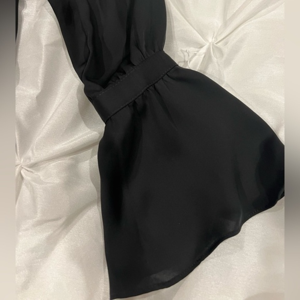 L’ Academie black off the shoulder top size XS - Picture 3 of 6